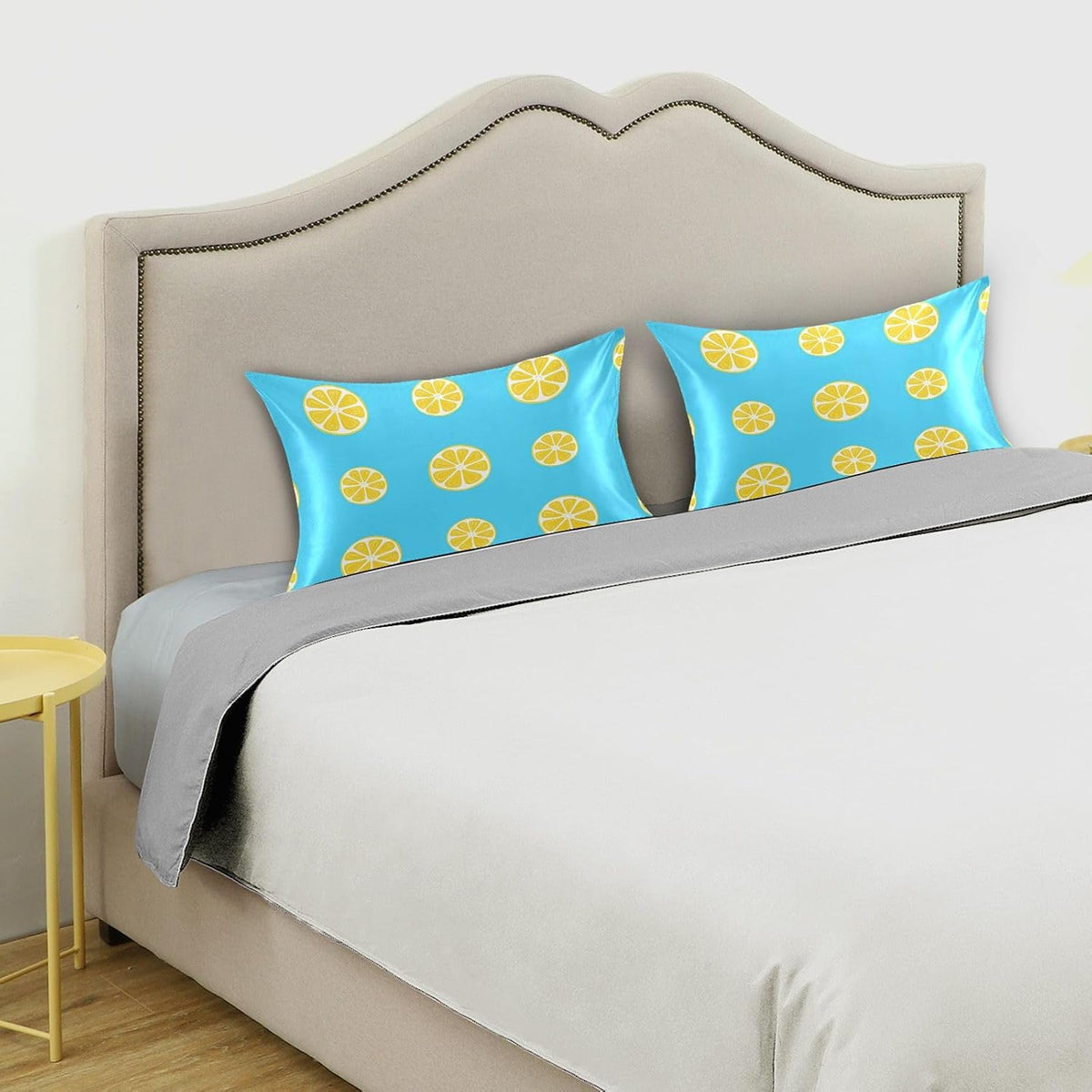 Yellow Lemon Slices Satin Pillowcase for Hair and Skin, Soft Breathable Pillow Case Anti-Wrinkle Cooling Silk Pillow Cover with Envelope Closure for Bedroom, Standard 20 x 26 Inches
